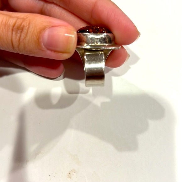 Orange Baltic Amber and Sterling Silver Ring - Picture 5 of 10